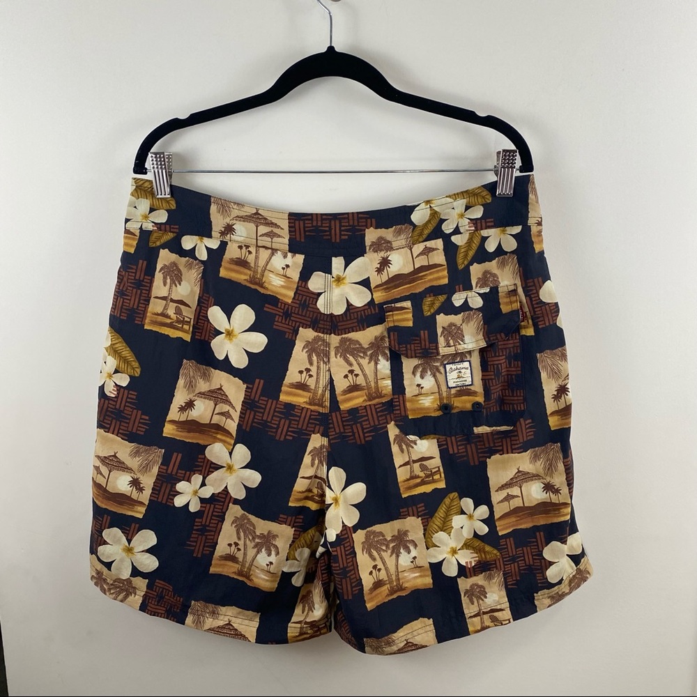 Tommy Bahama Tropical Print Swim Trunks Size Large - Picture 4 of 8